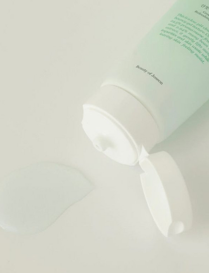 Green Plum Refreshing Cleanser